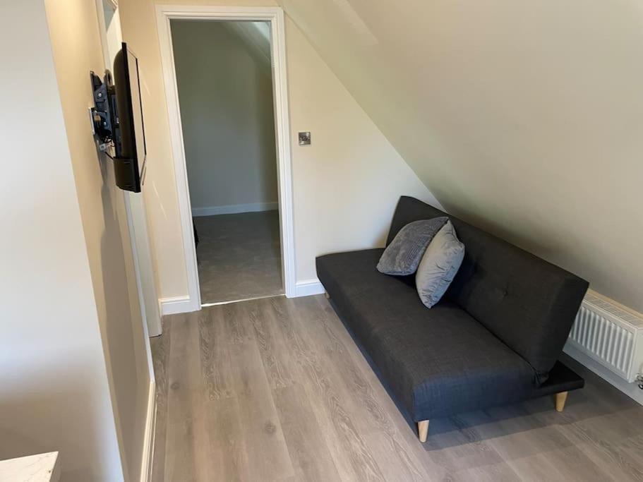 Cotswold Self-catering Apartment *